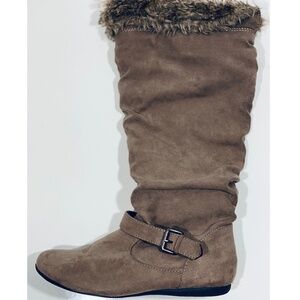 New Directions Faux Fur Lined Cuff with Buckle Women's Comfort Boots, Size 6.5-7